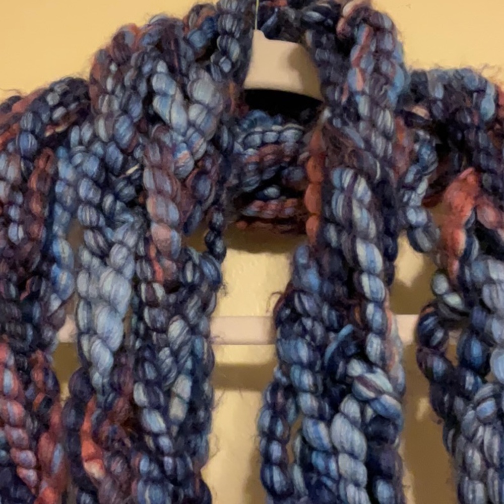 Infinity Wool Scarf - NWT - Picture 3 of 3